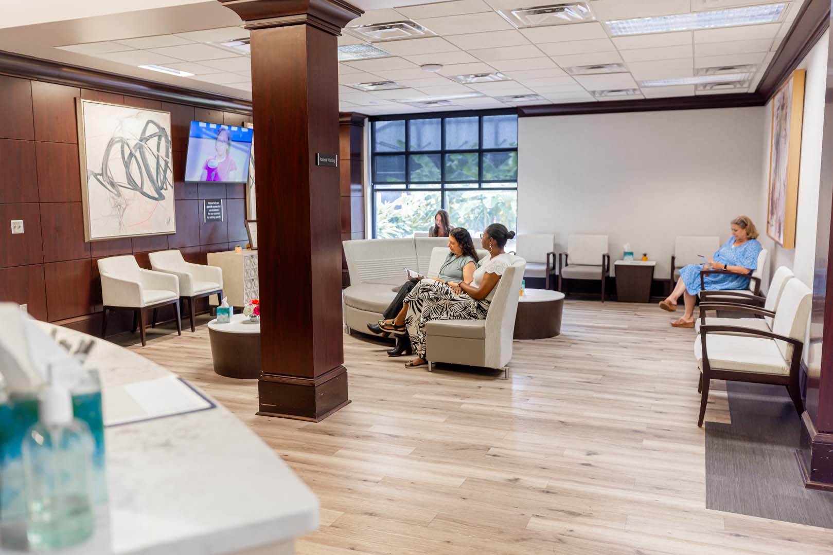 CARO Montgomery Lobby